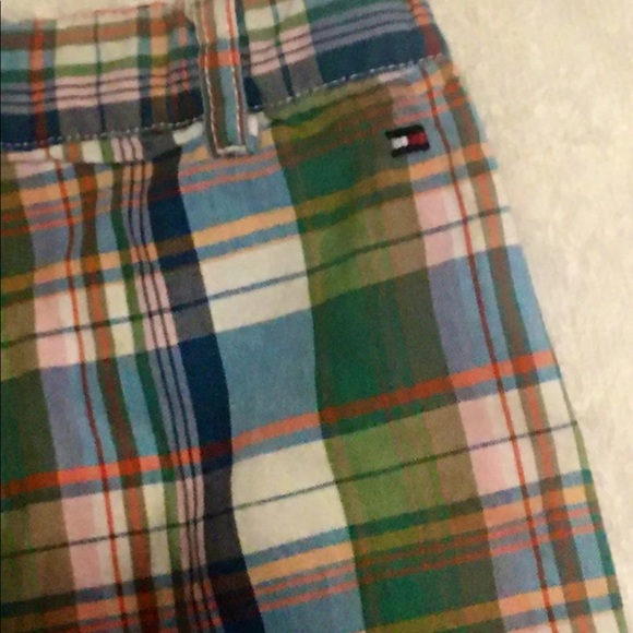 Boys Tommy Hilfiger shorts - Picture 3 of 4